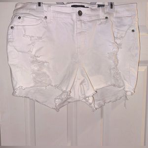 TORRID JEAN SHORTS